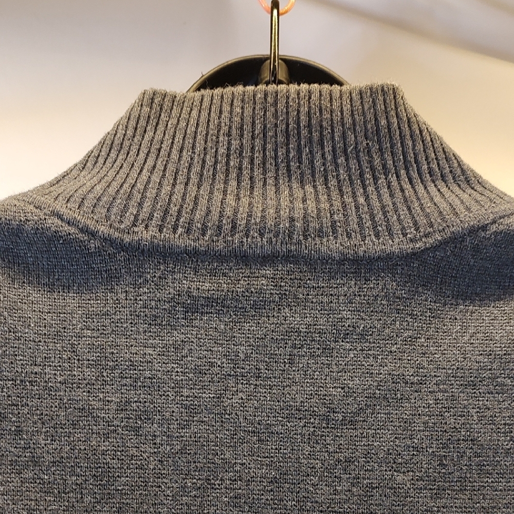 GAP Charcoal Zip-Up Sweater - Picture 5 of 8